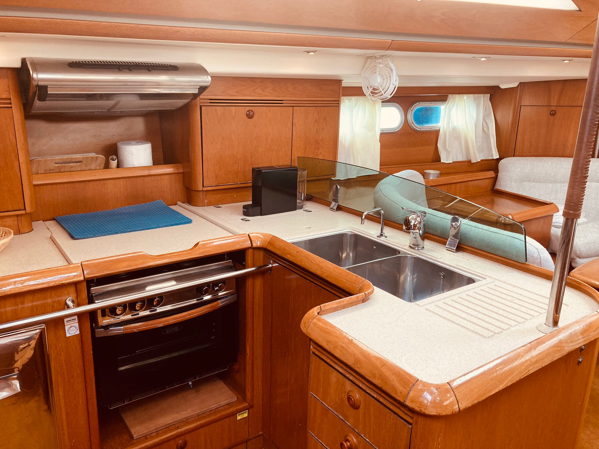 JEANNEAU SUN ODYSSEY 54 DS — photo 3