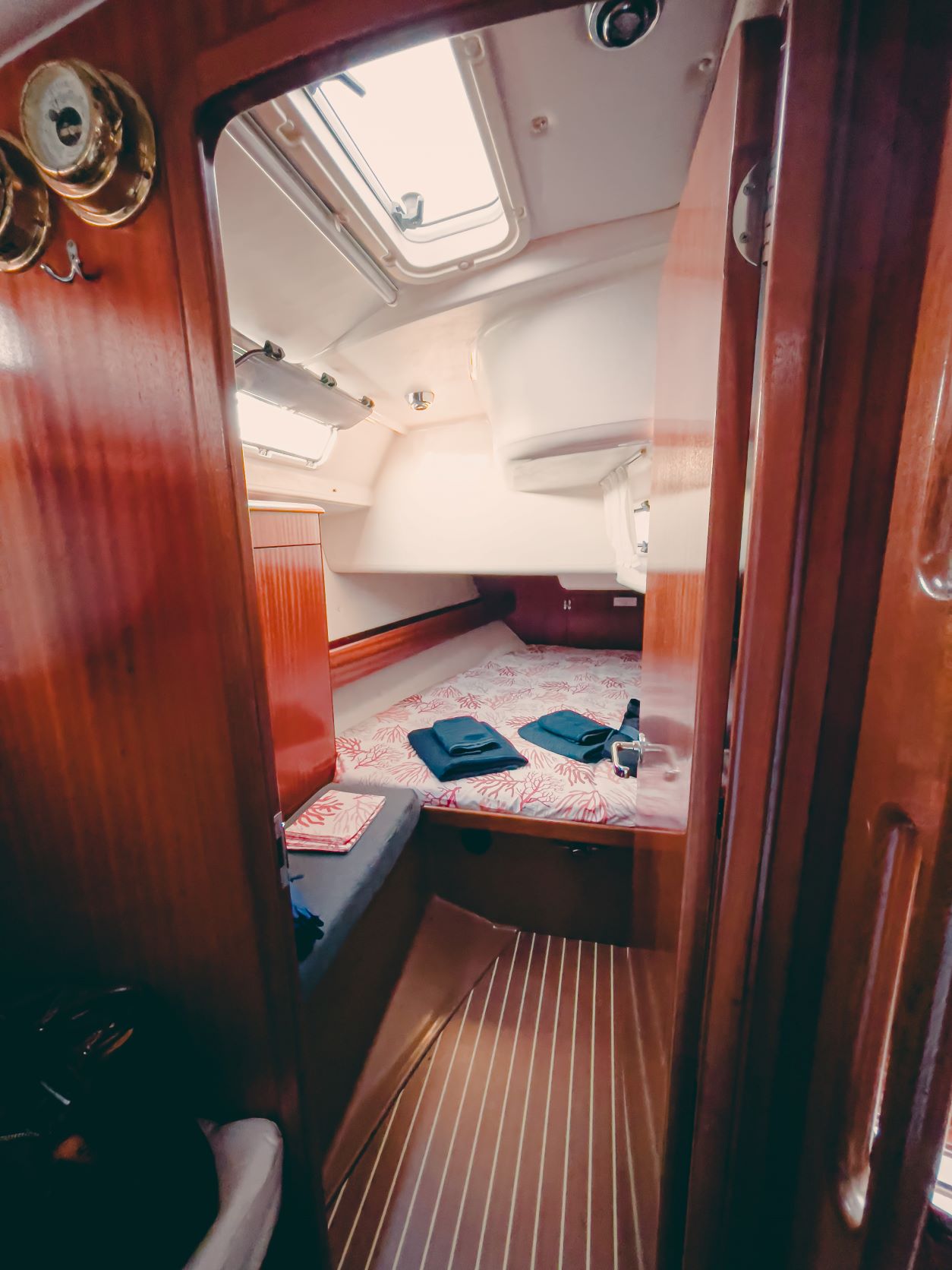 BAVARIA 44C — photo 9