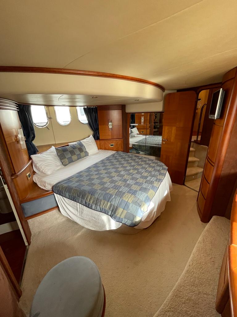 Azimut 62 — photo 3