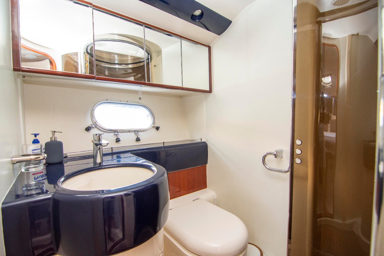 Princess 56 Flybridge — photo 19
