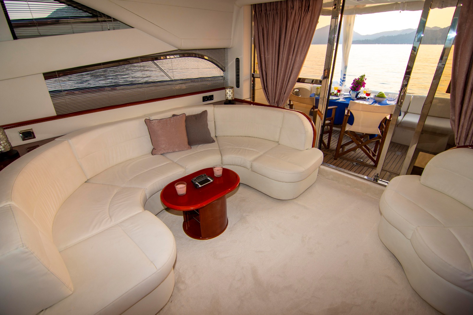 Princess 56 Flybridge — photo 25
