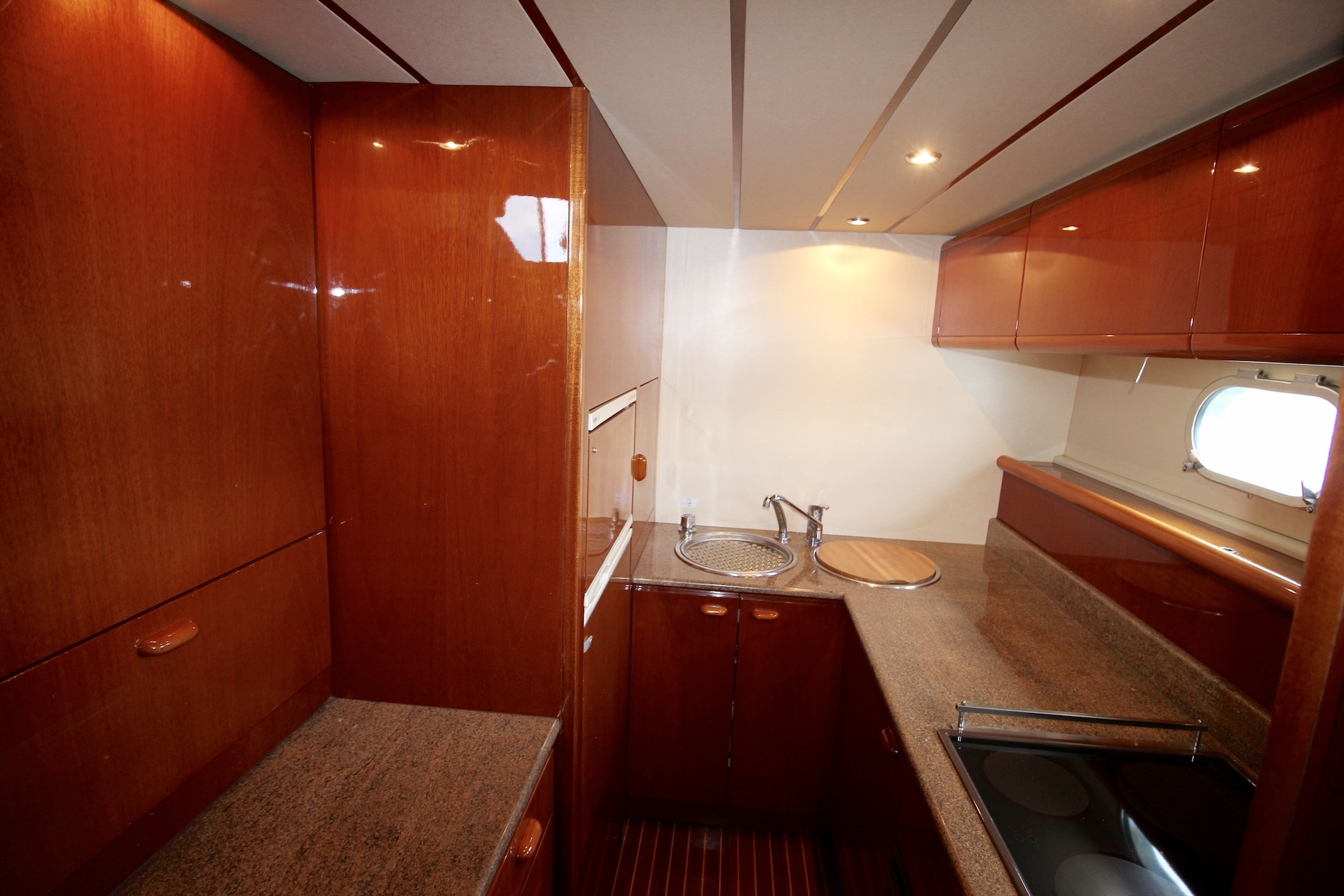 FERRETTI 175 FLY — photo 25