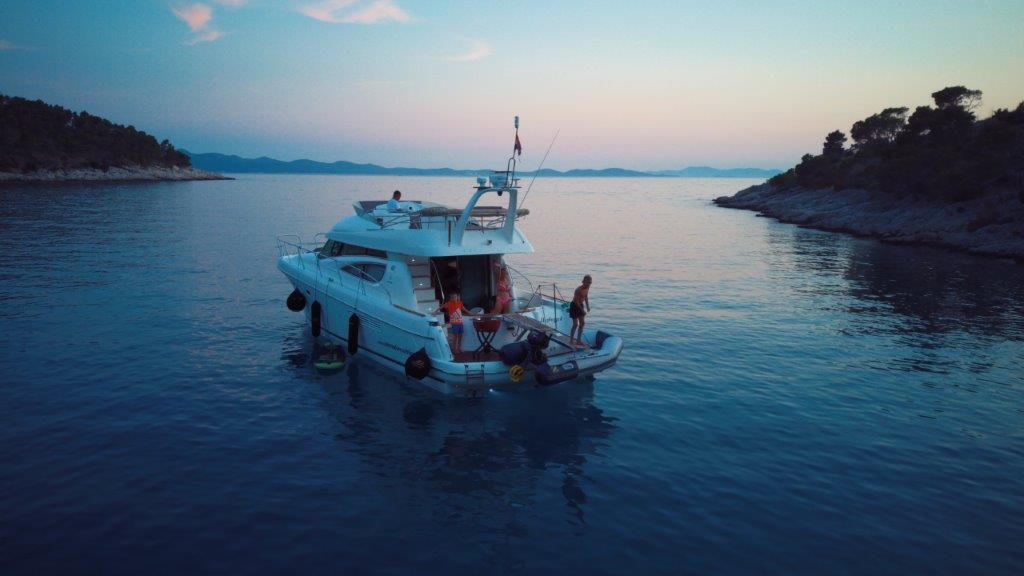 Jeanneau Prestige 46 Fly — photo 18