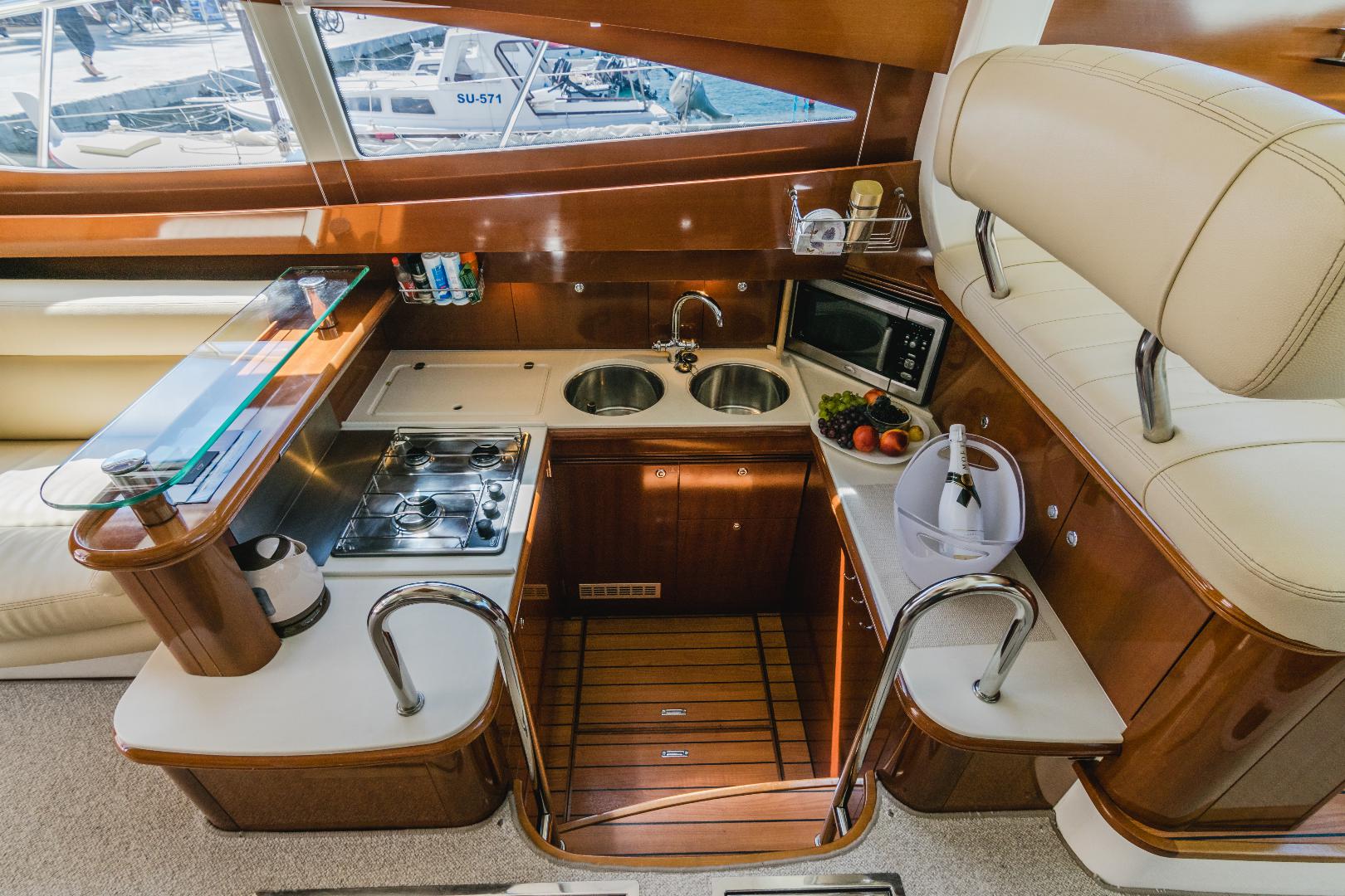 Jeanneau Prestige 46 Fly — photo 23