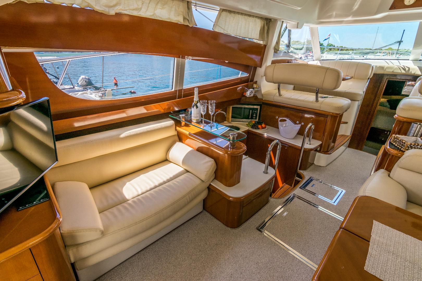 Jeanneau Prestige 46 Fly — photo 24