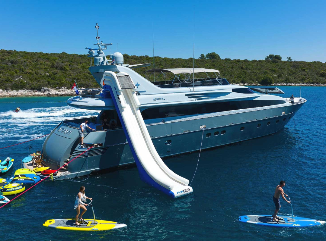 Admiral 35 — photo 1