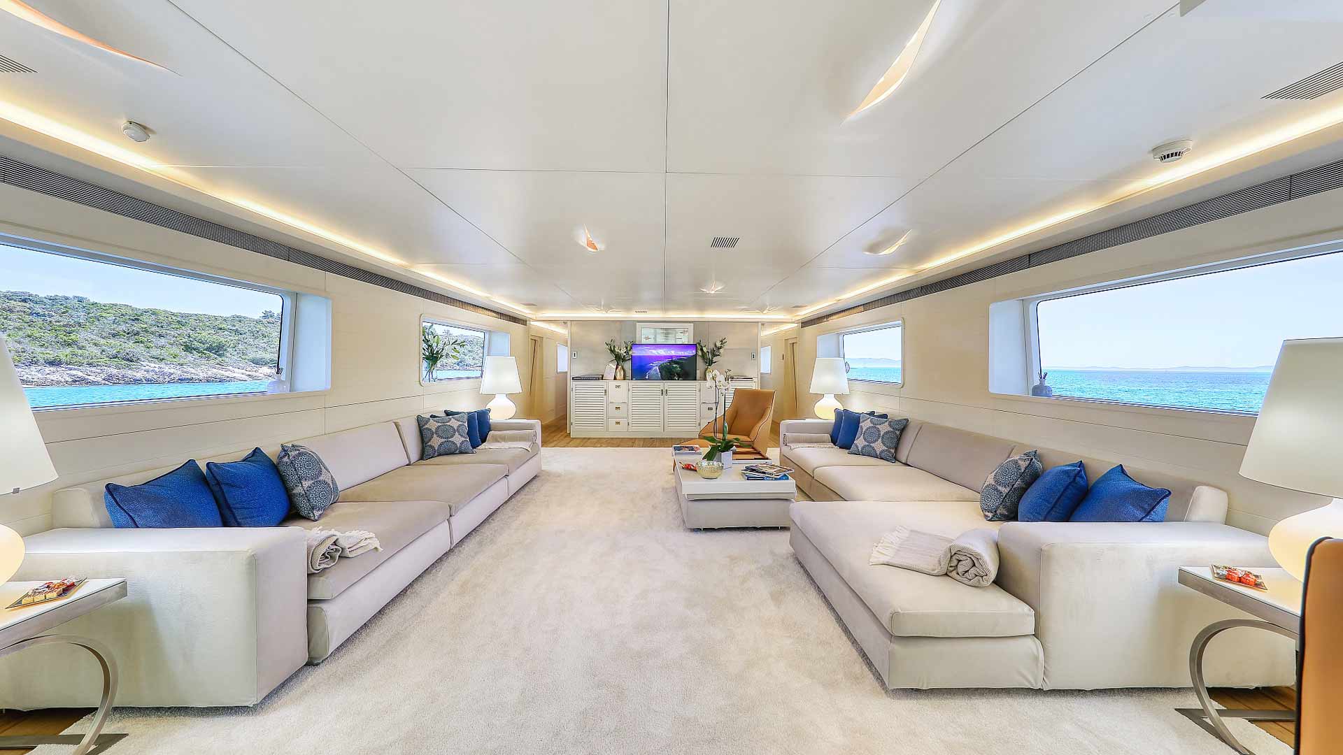 Admiral 35 — photo 14