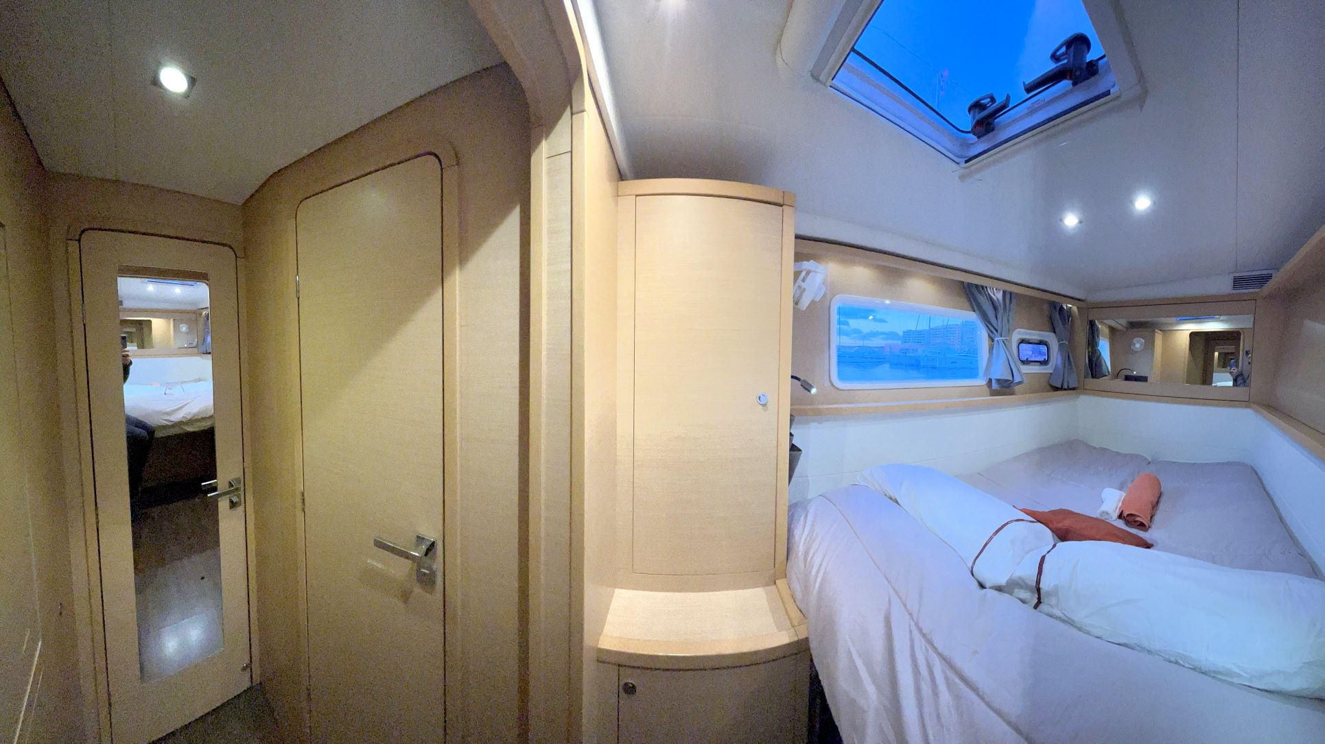 Lagoon 450 — photo 5