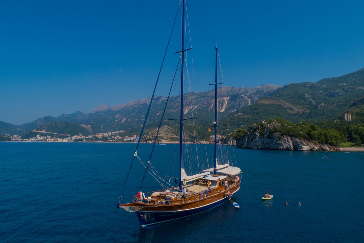 Motor Sailor — photo 2