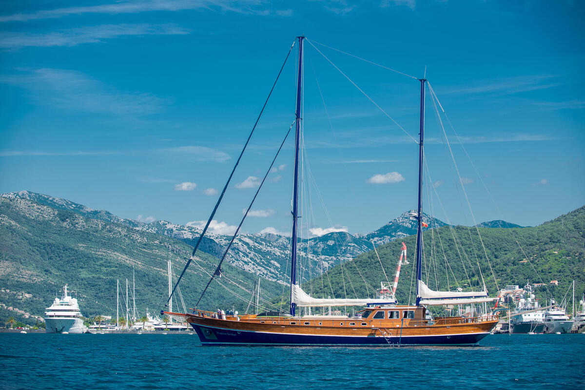 Motor Sailor — photo 17