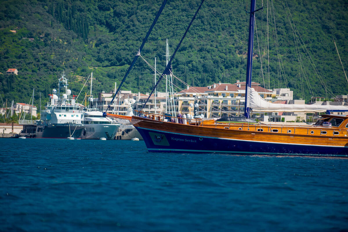 Motor Sailor — photo 18