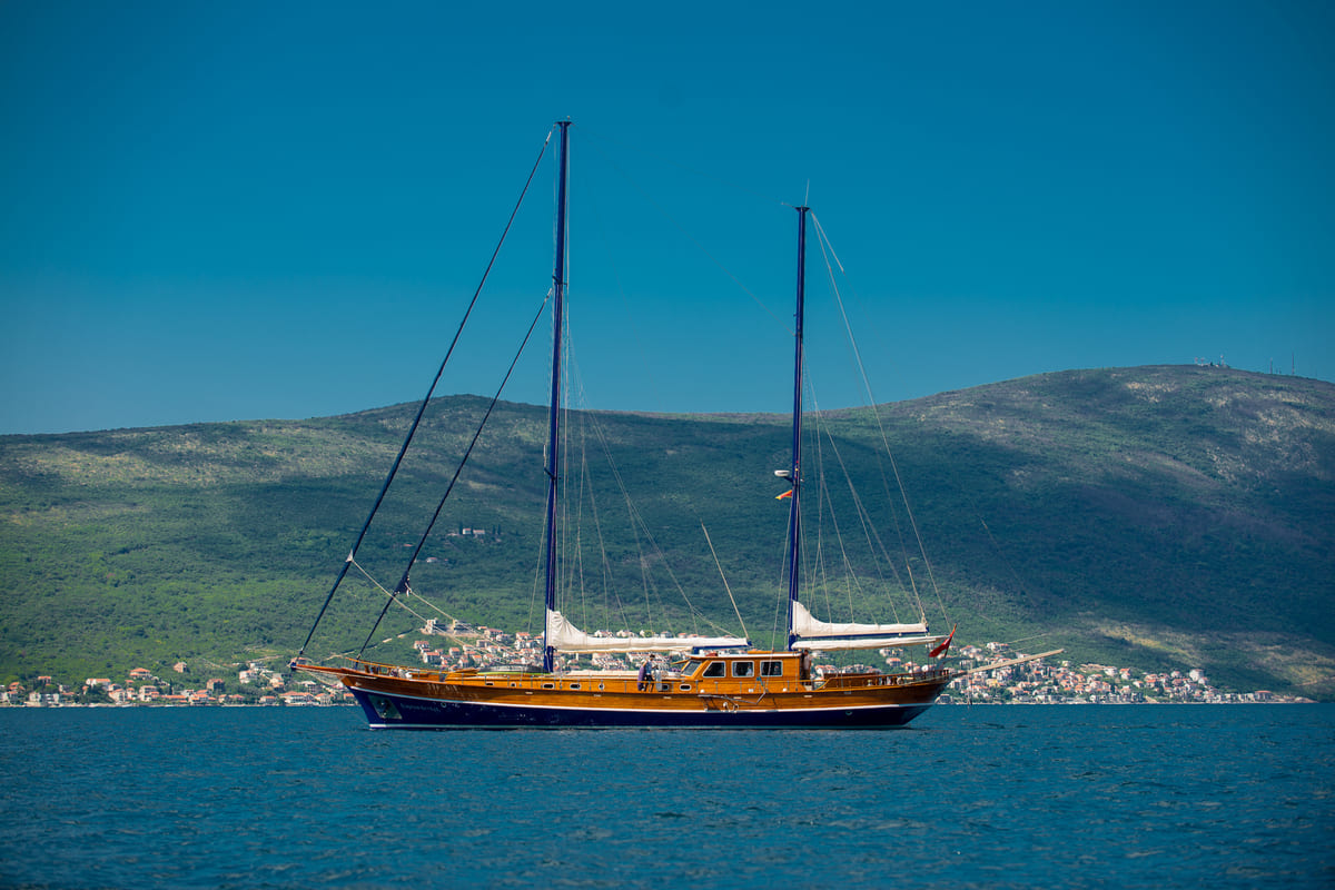 Motor Sailor — photo 21