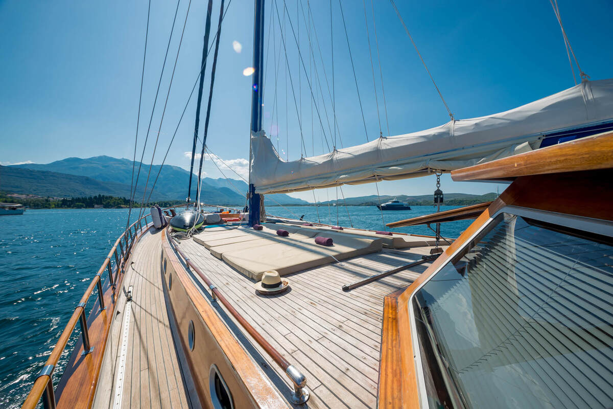 Motor Sailor — photo 31