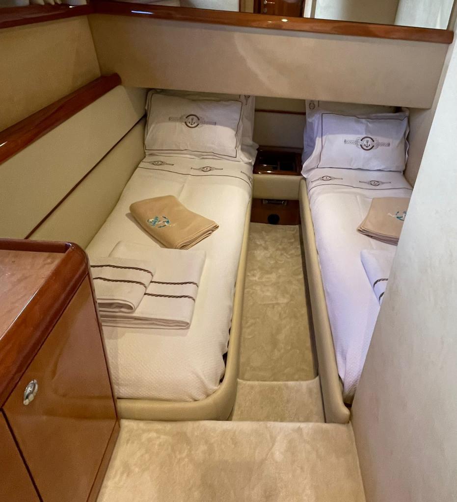 Ferretti 590 — photo 7