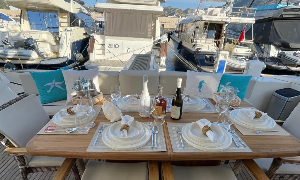 Ferretti 590 — photo 13