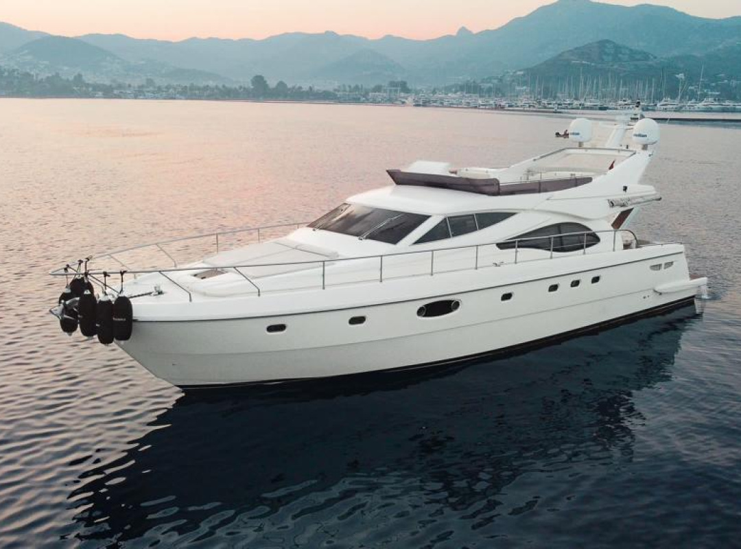 Ferretti 590 — photo 1