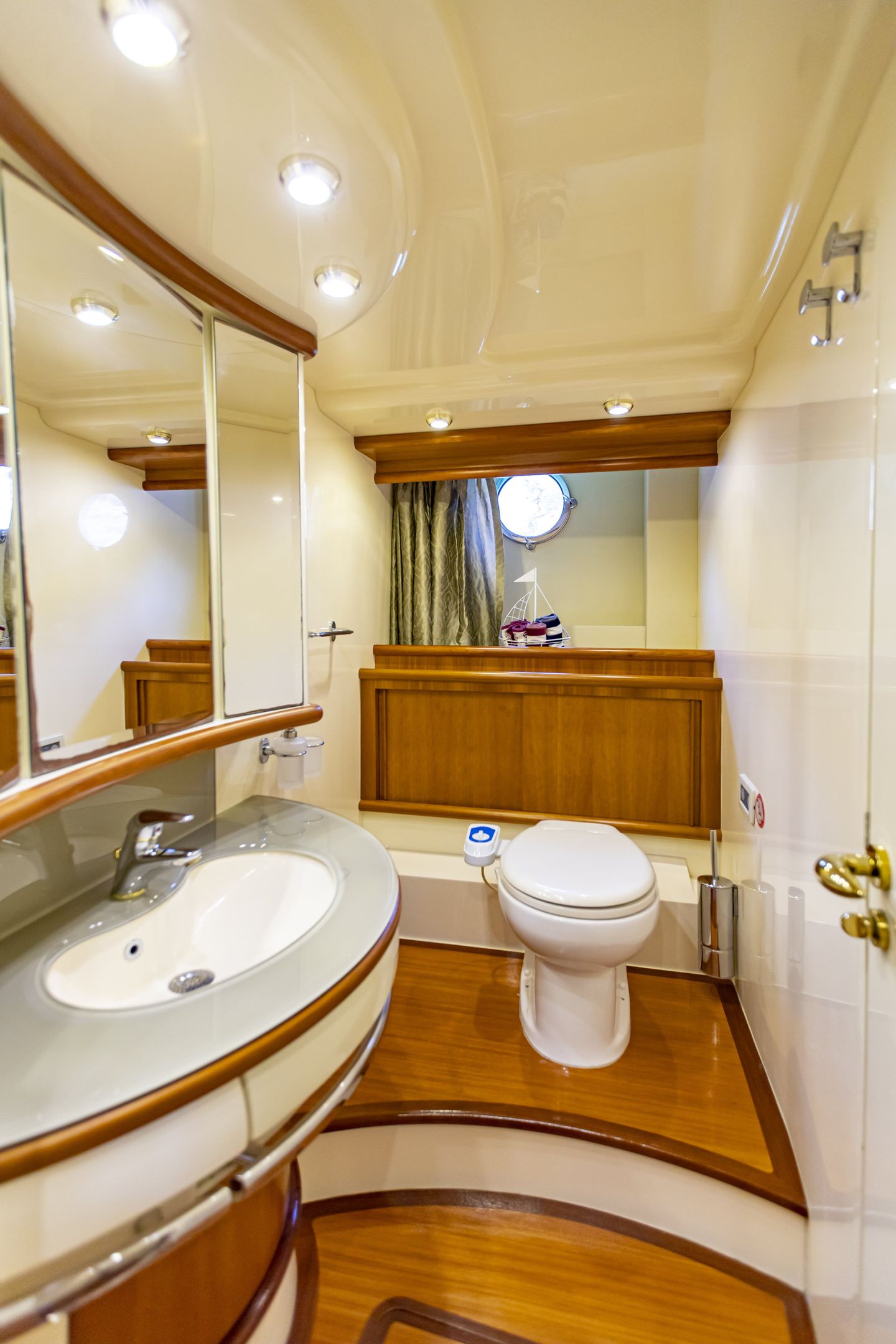 Azimut 62 Fly — photo 29