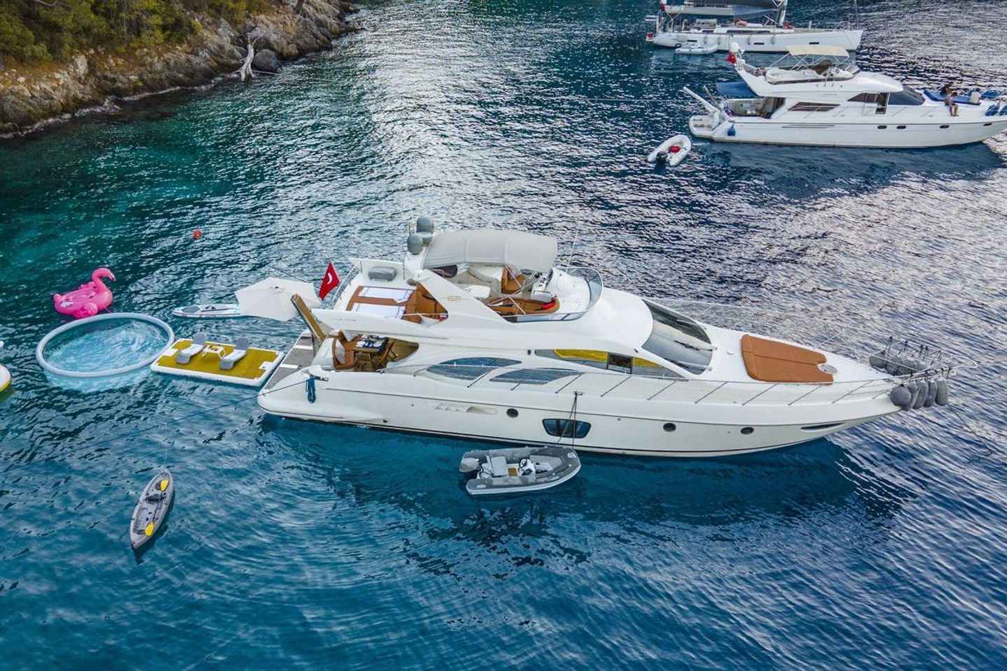 Azimut 62 Fly — photo 35
