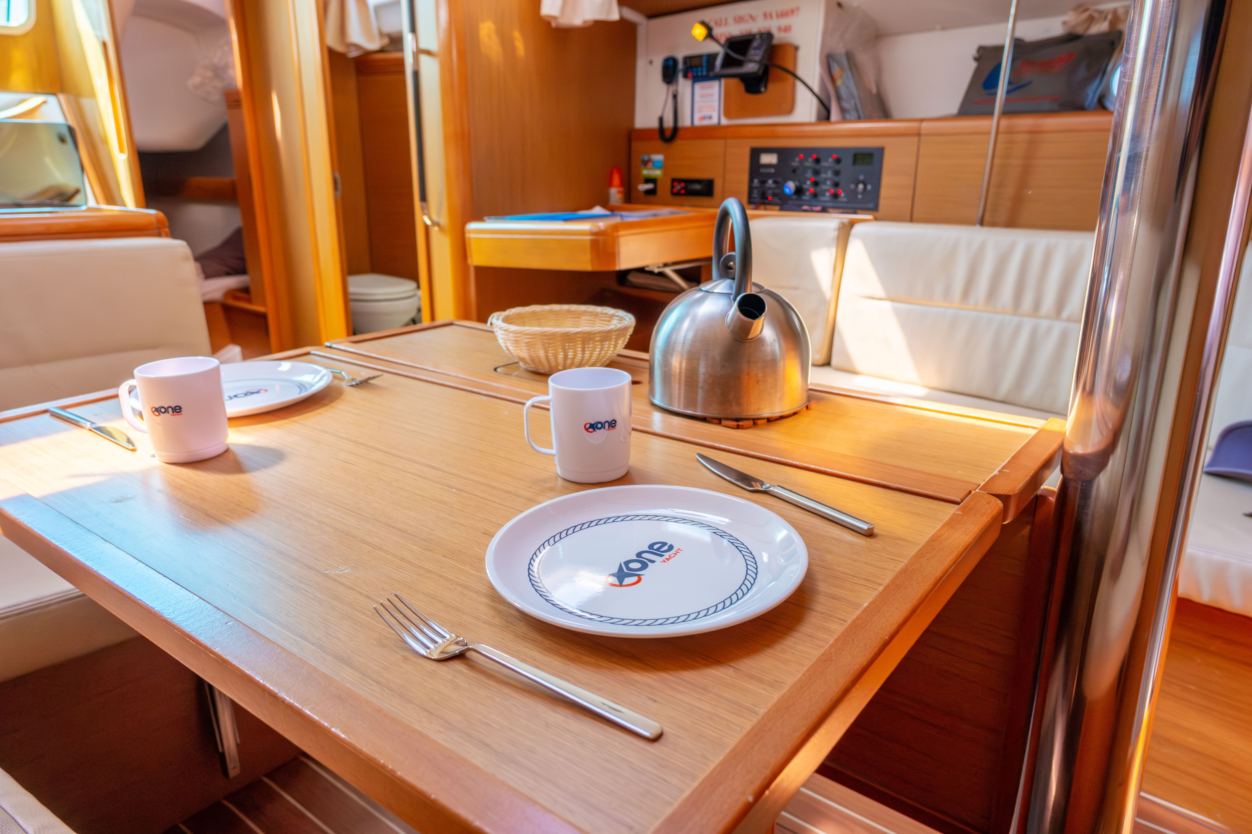 Jeanneau Sun Odissey 42 — photo 6