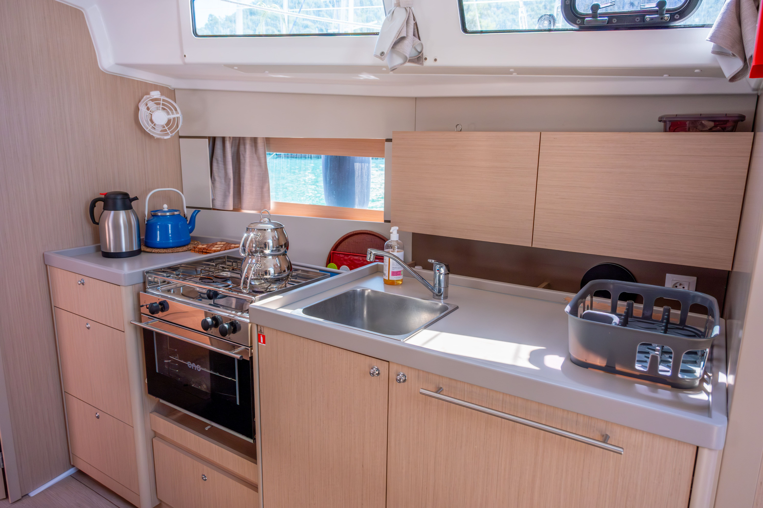 Beneteau Oceanis 38.1 — photo 8