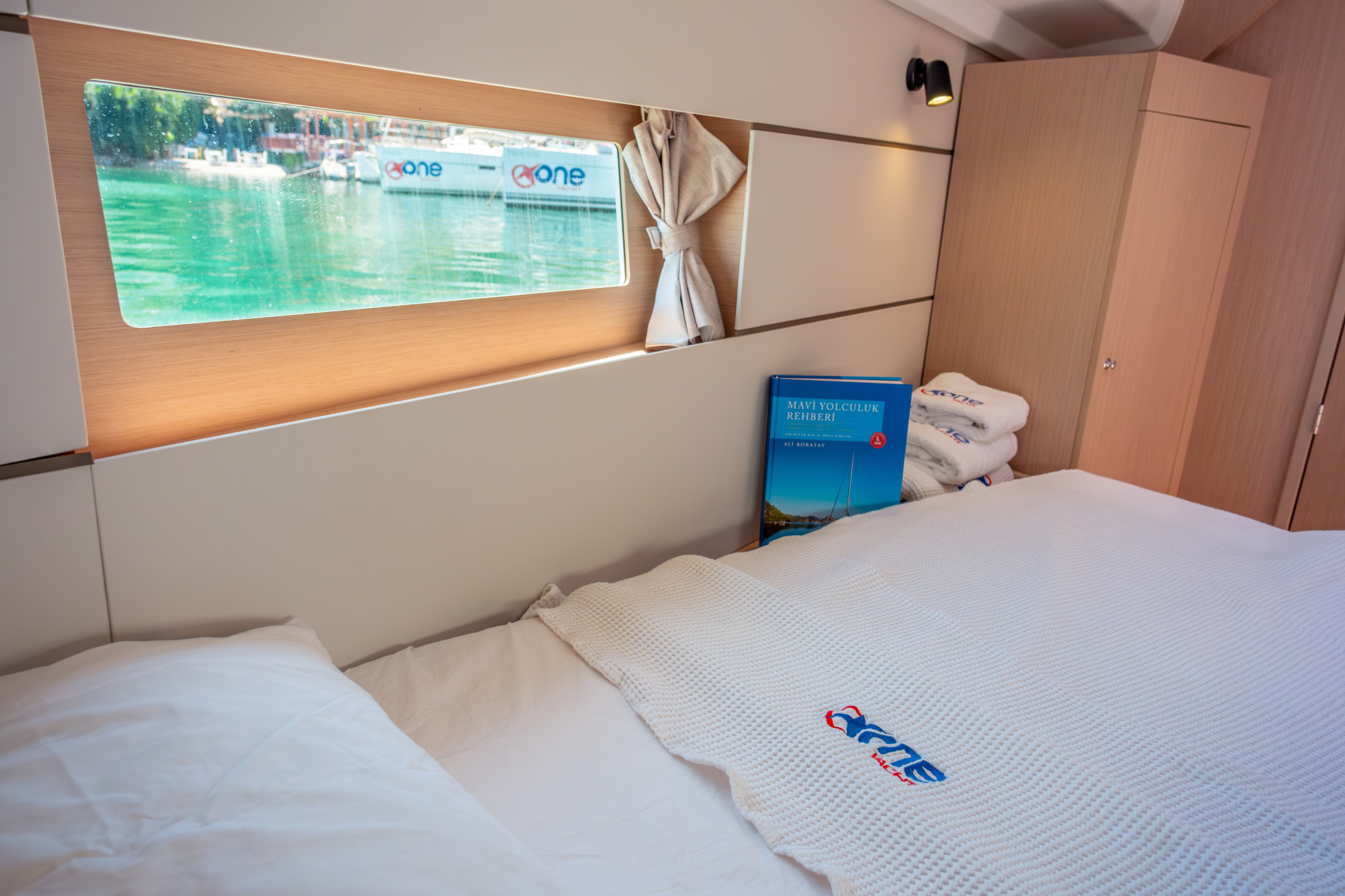 Beneteau Oceanis 38.1 — photo 11