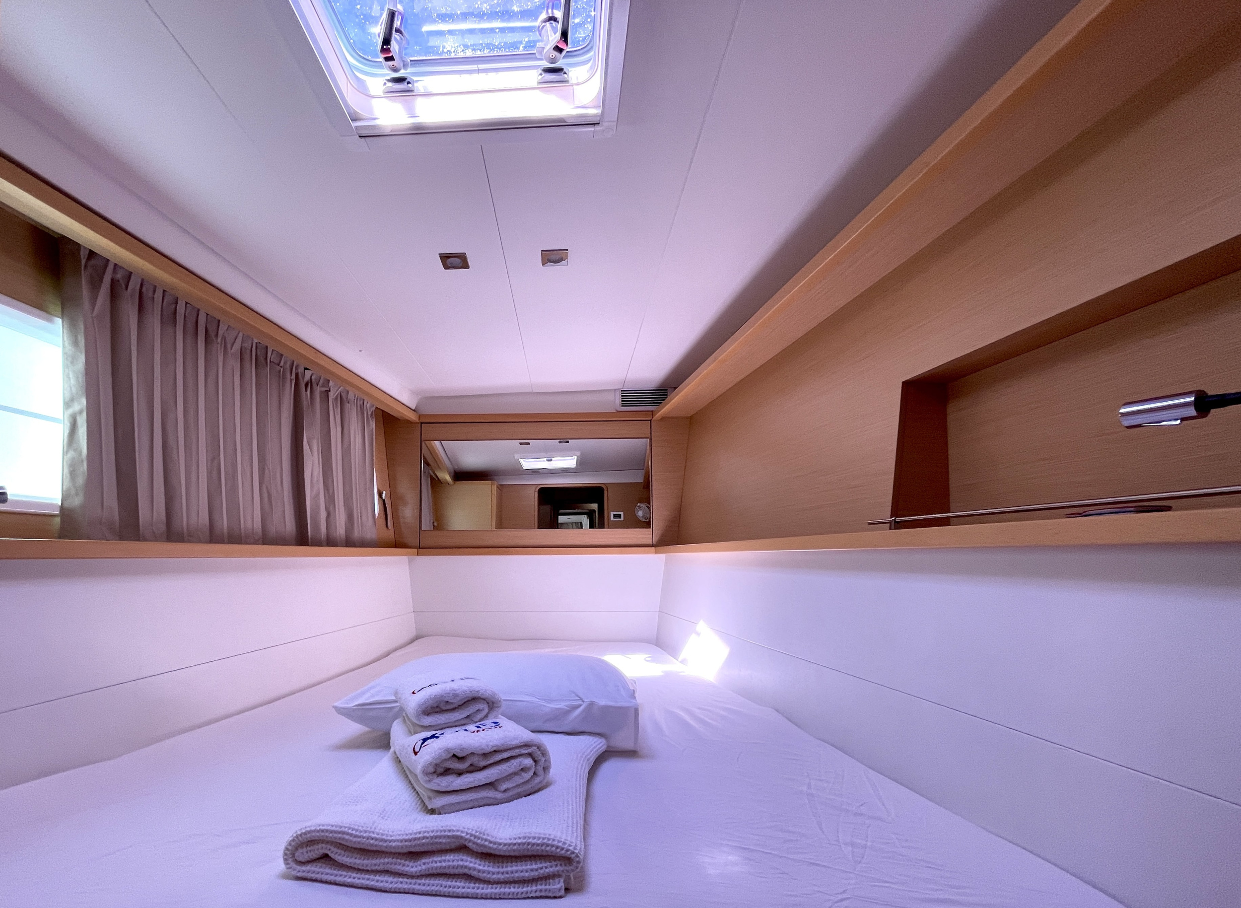 Lagoon 450s — photo 10