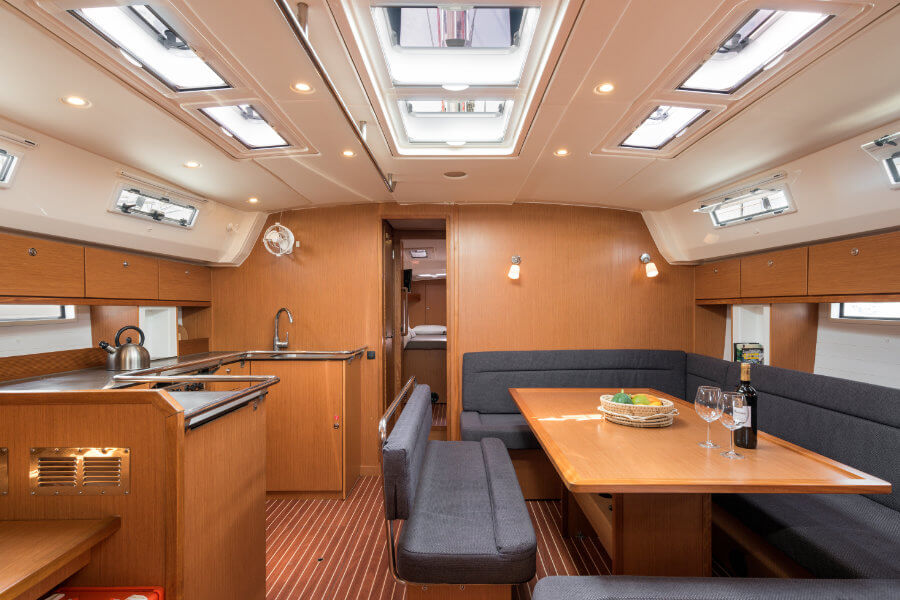 Bavaria 50 — photo 8