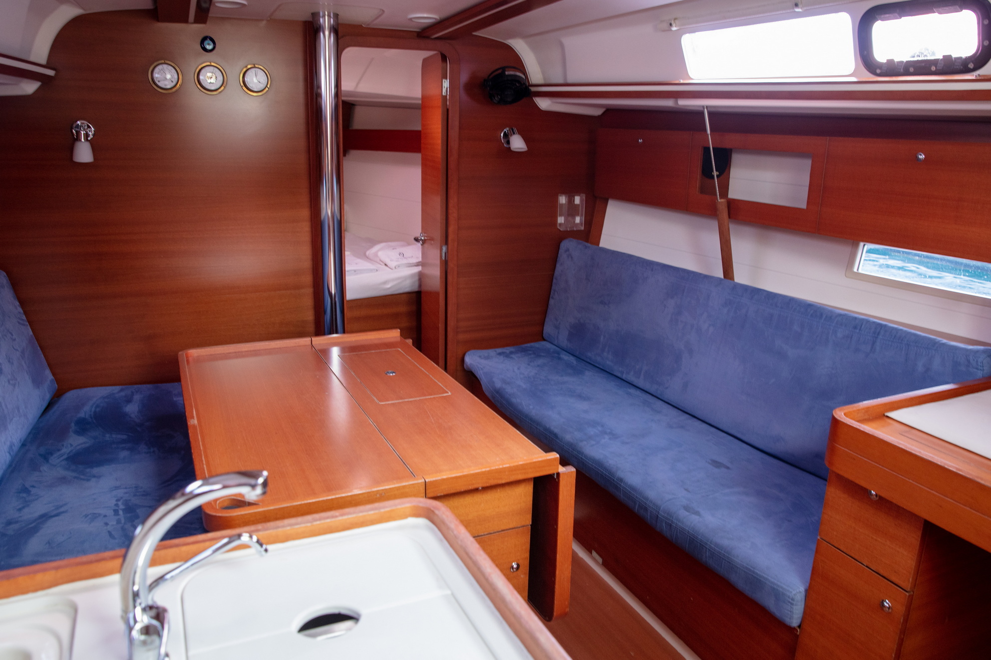 Dufour 355 GL — photo 18