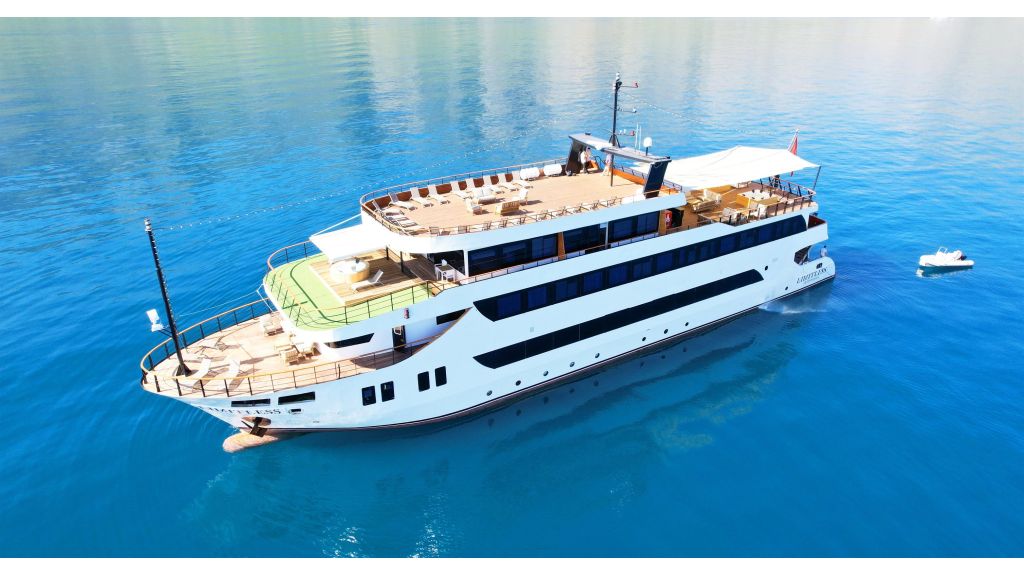 Custom ship — photo 9