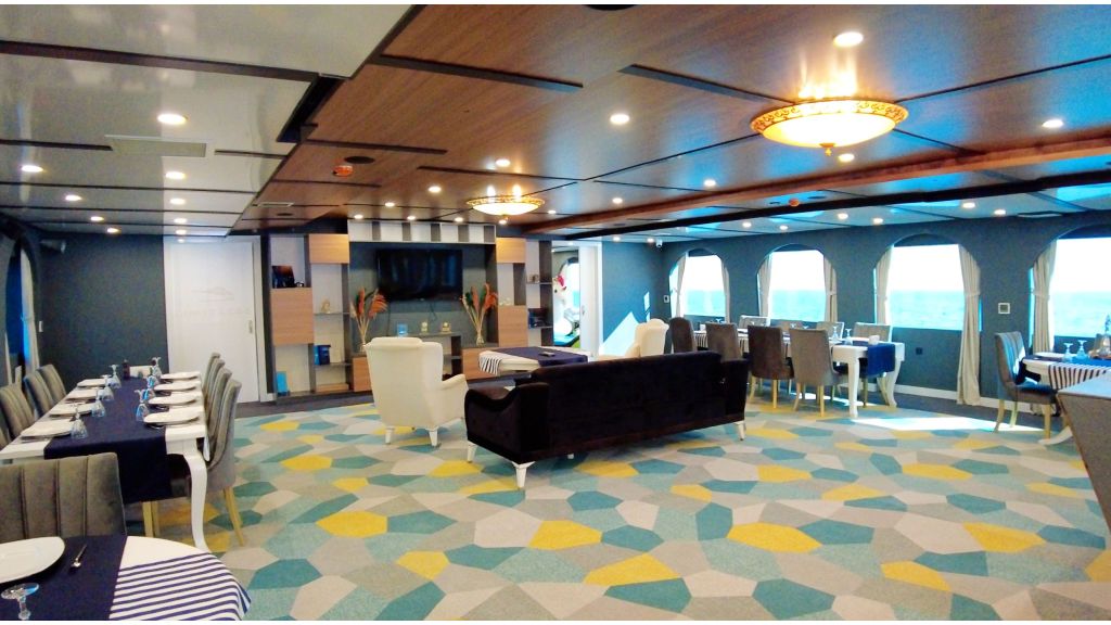 Custom ship — photo 38