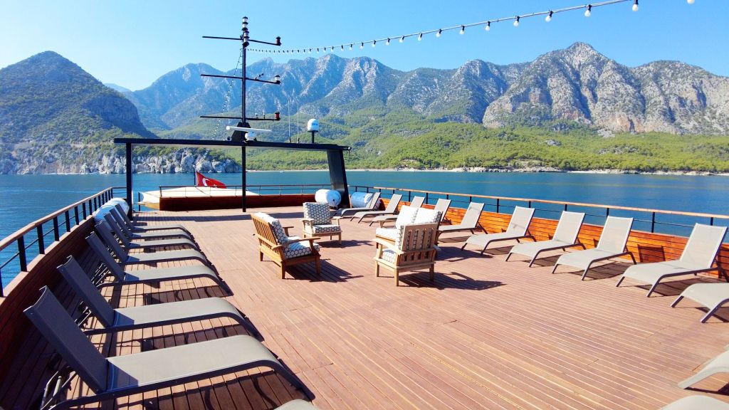 Custom ship — photo 39
