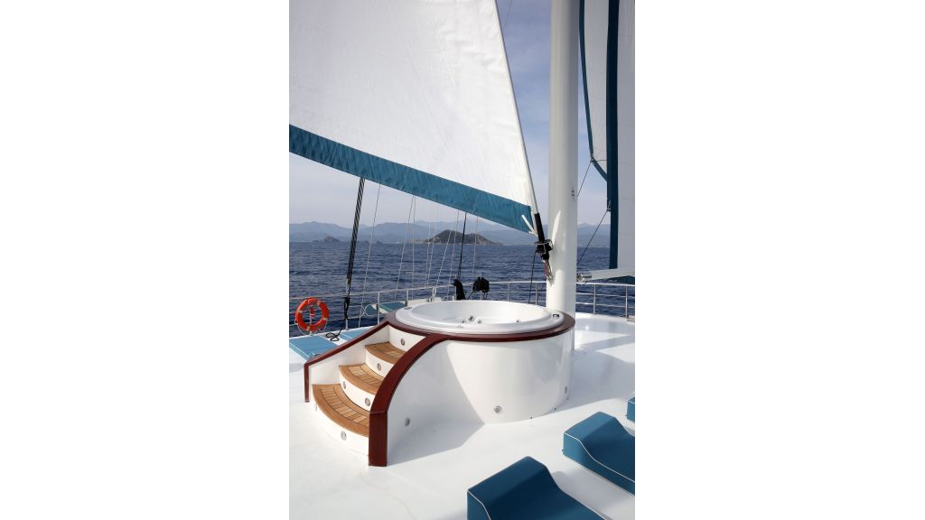 Custom gulet — photo 12