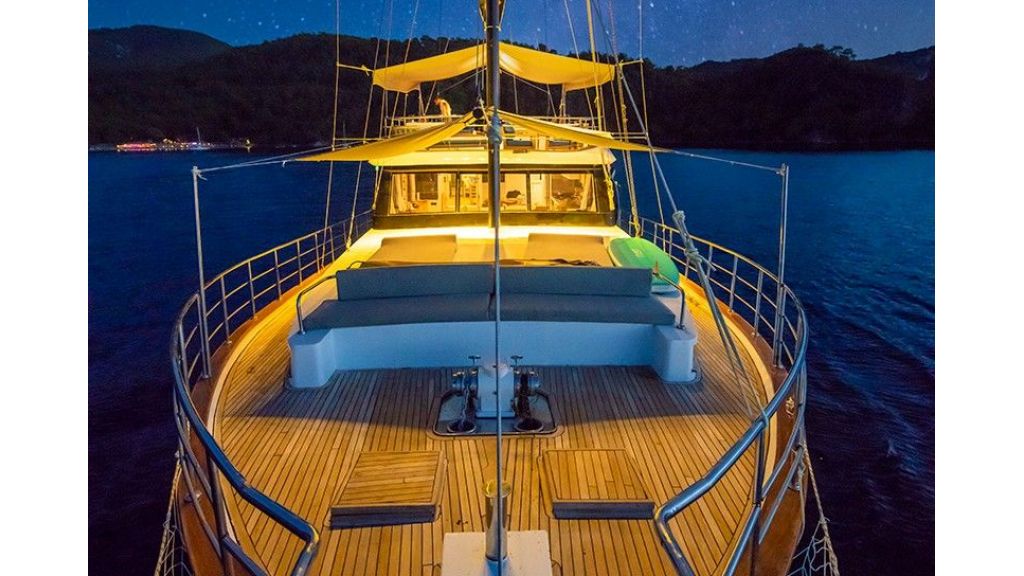 Motor sailer — photo 24