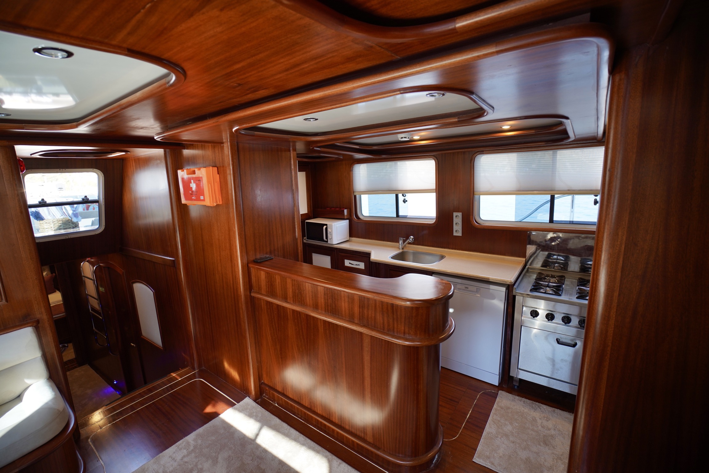 Motorsailer — photo 23