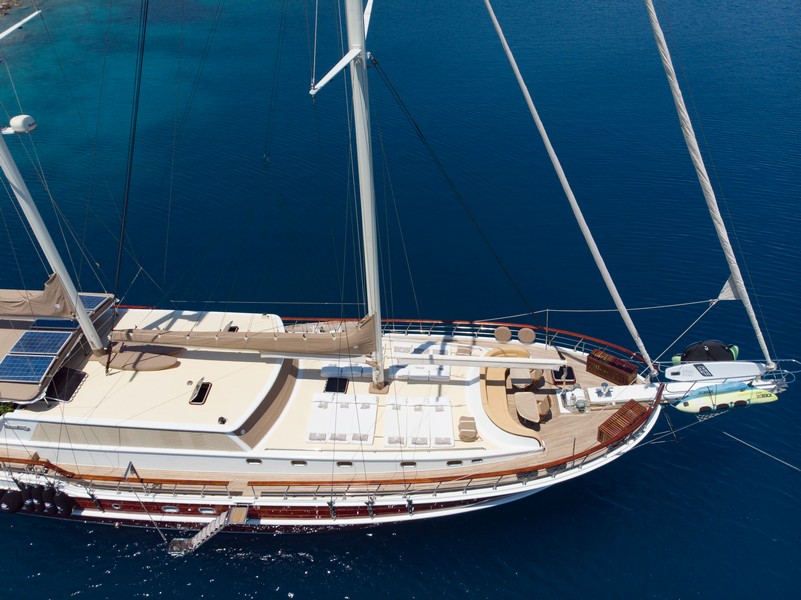 Motorsailer — photo 6