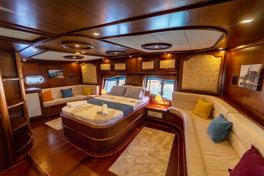 Motorsailer — photo 19
