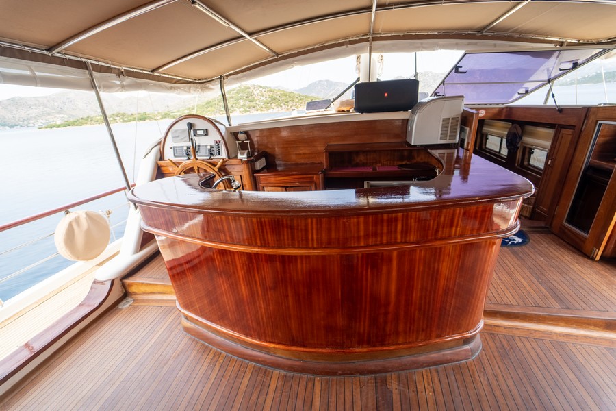 Motorsailer — photo 33