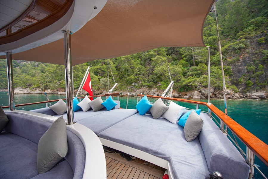 Motorsailer — photo 10