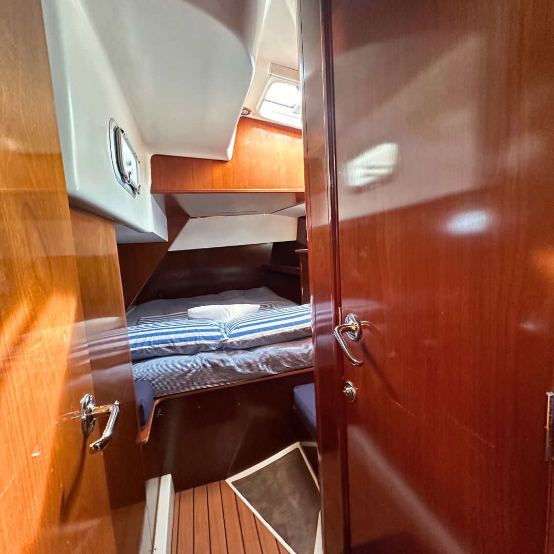 Beneteau 50 Farr — photo 9