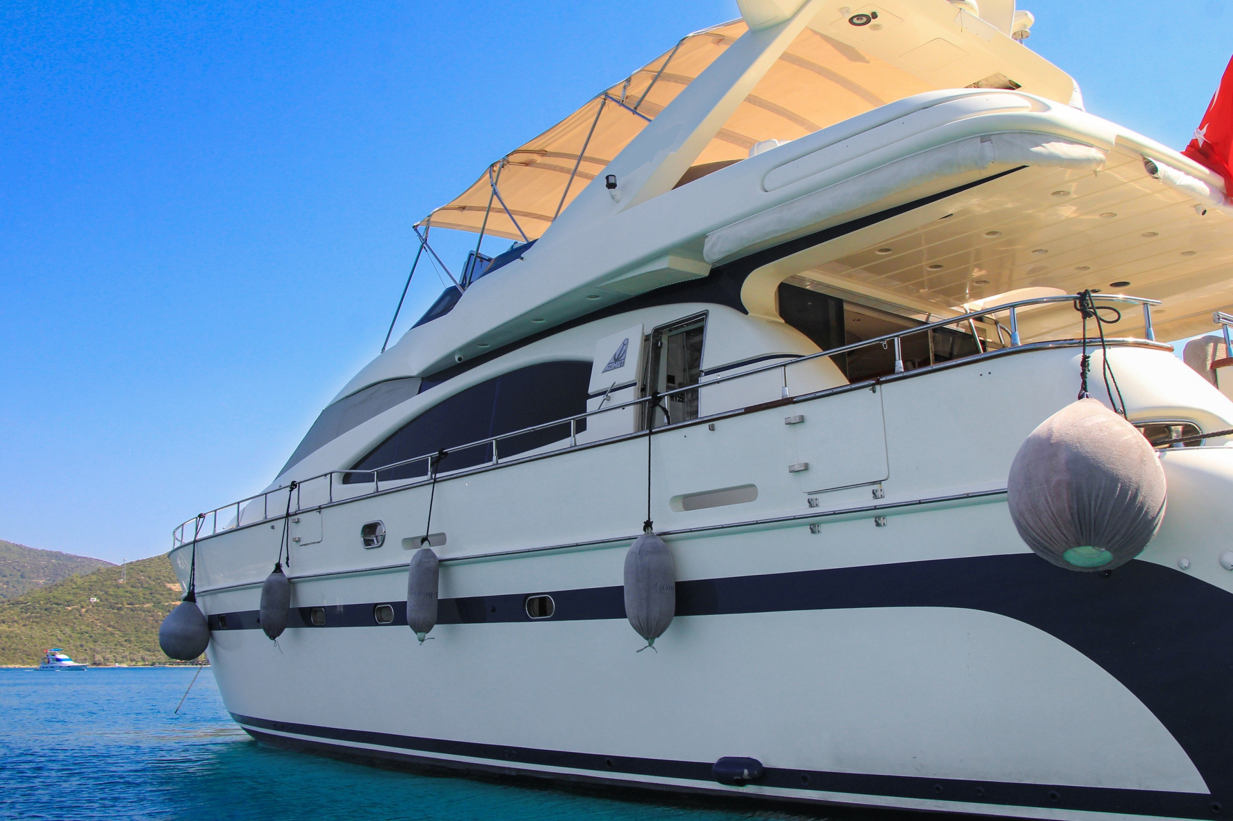 MOTORYACHT — photo 2