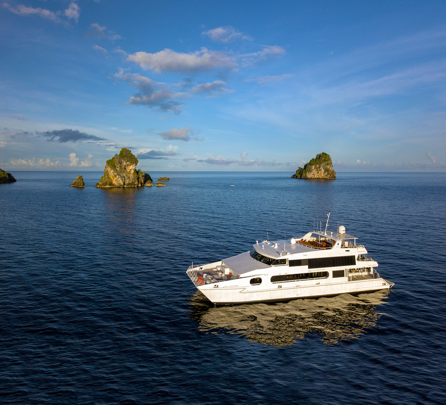 Power Catamaran — photo 12