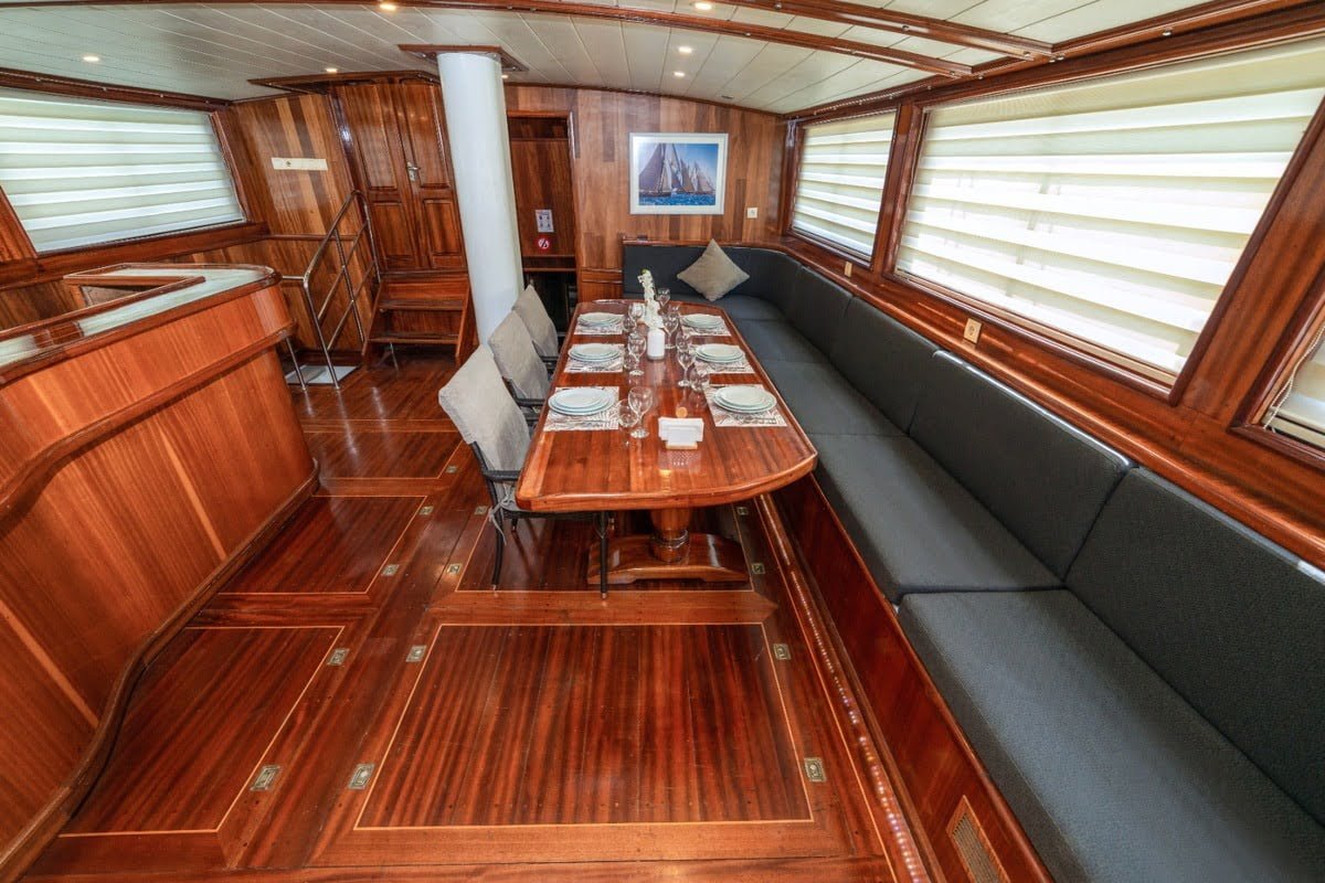 Motor-Sailer — photo 5
