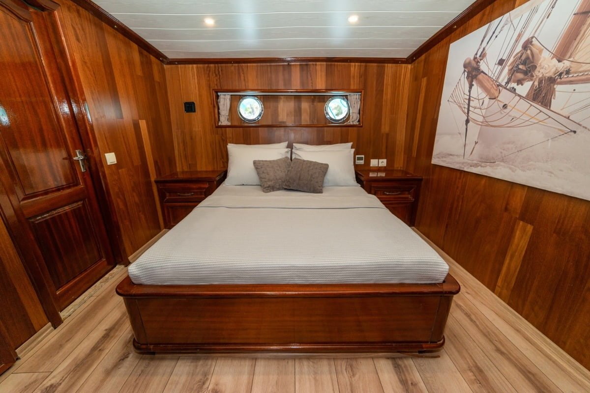 Motor-Sailer — photo 11