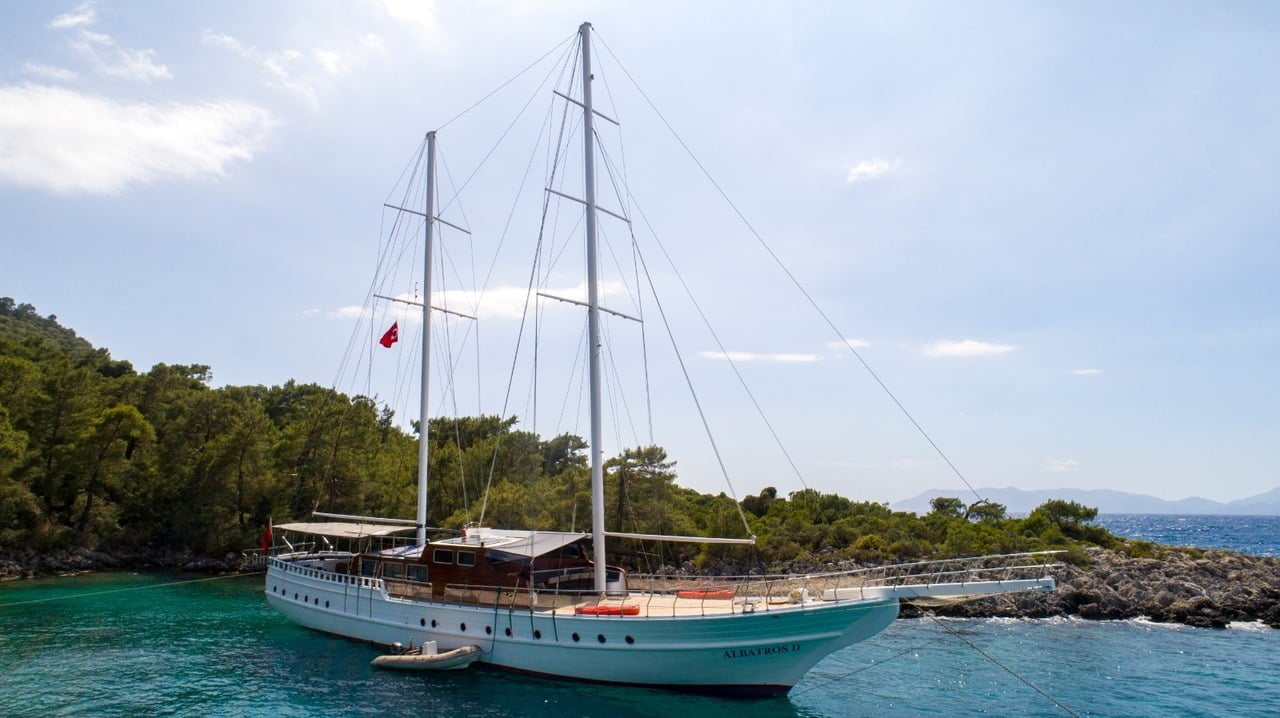 Motor-Sailer — photo 12