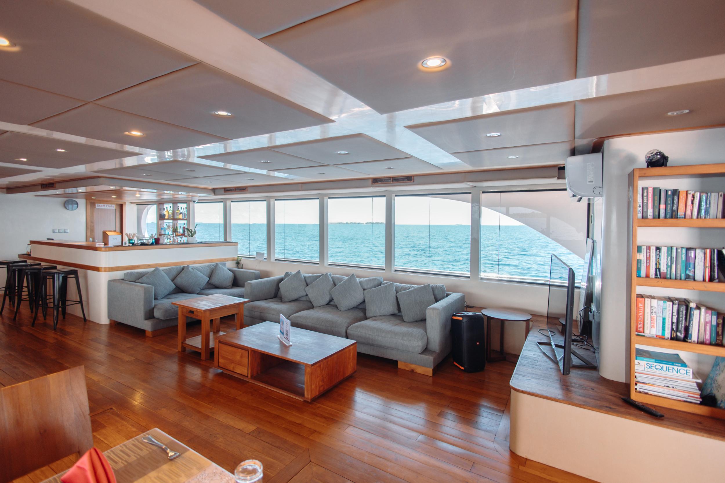 Meemu Atoll Surf Safari in the Maldives — photo 4