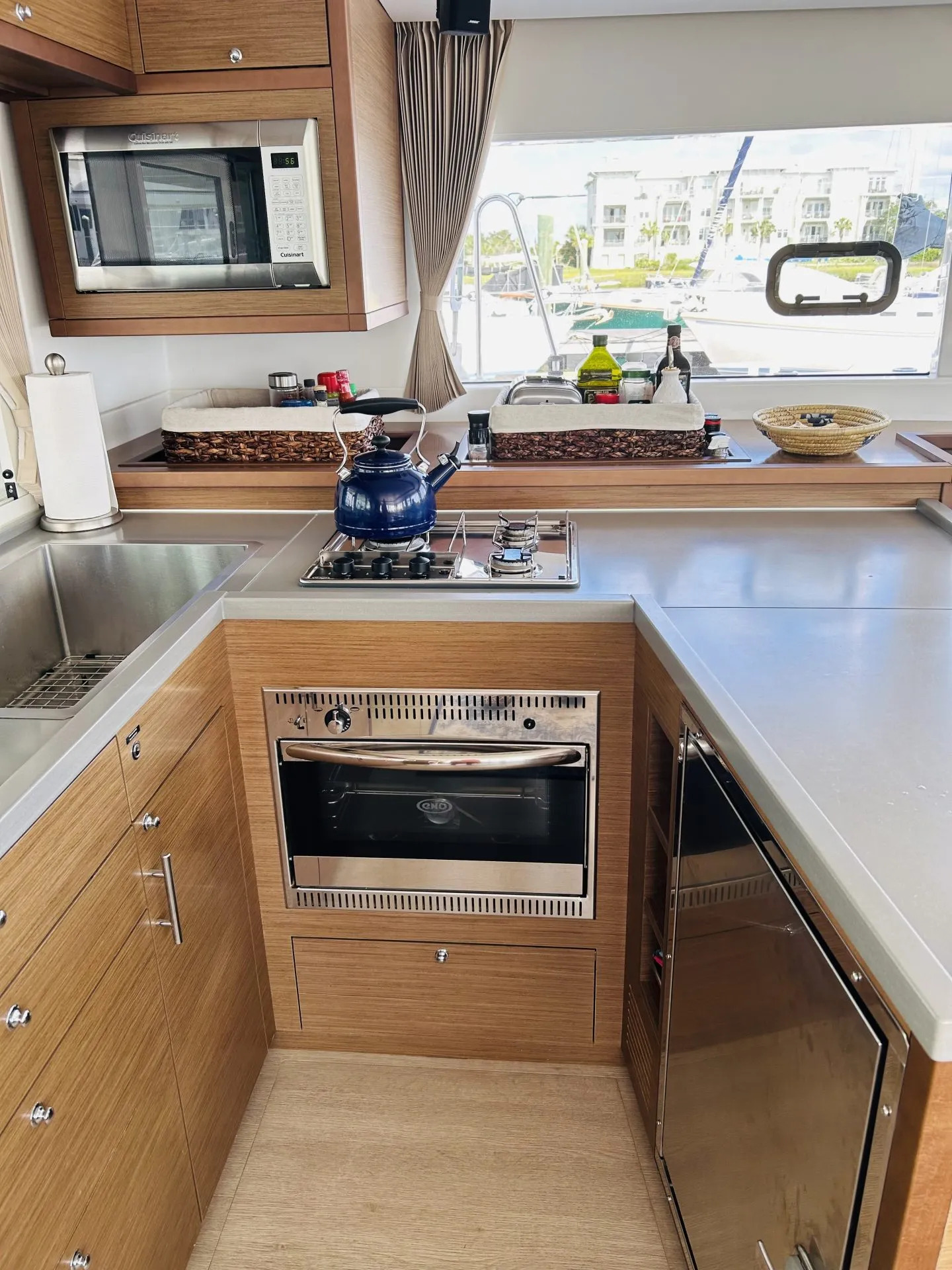 Lagoon 450F Catamaran — photo 6