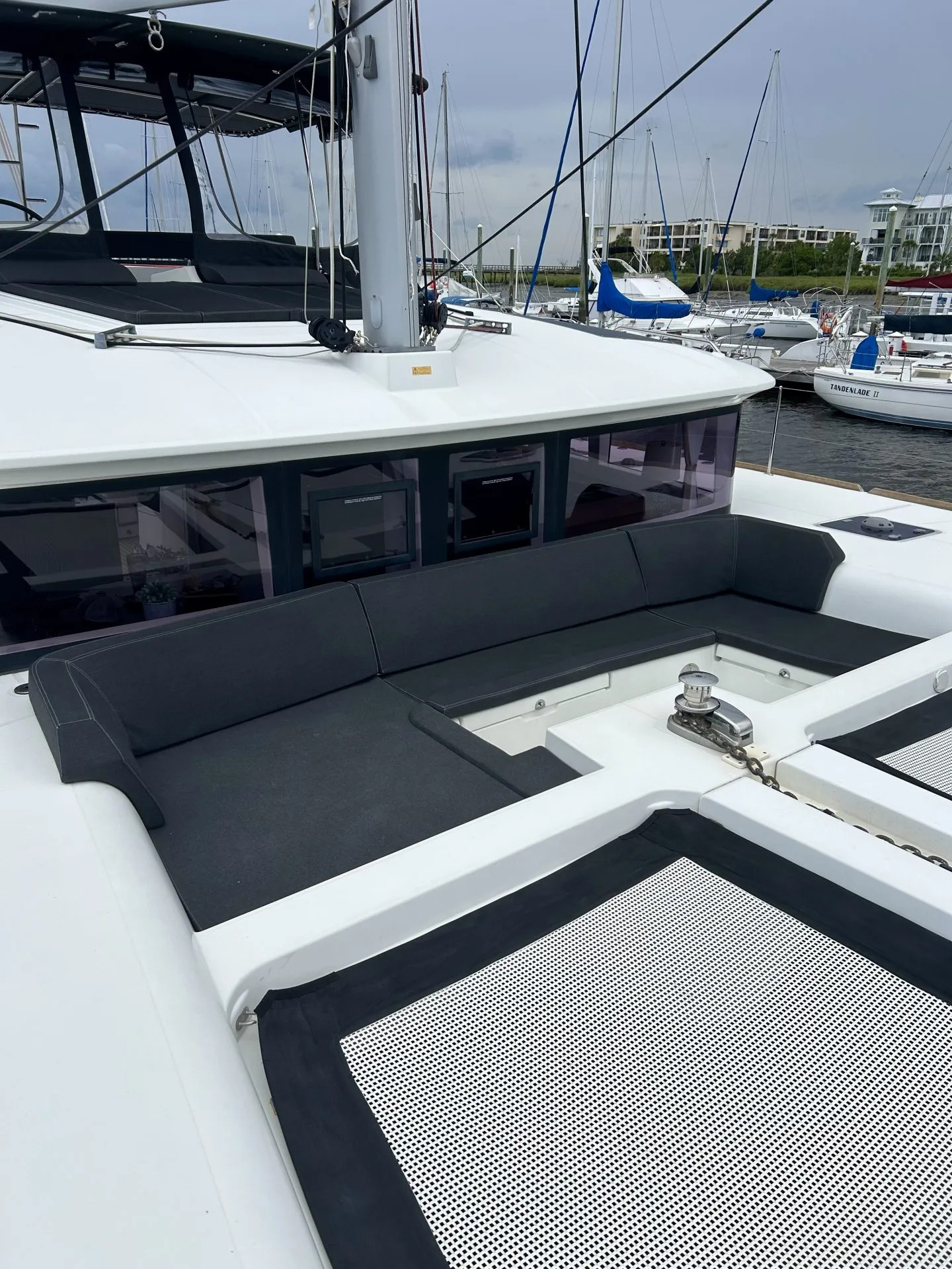 Lagoon 450F Catamaran — photo 7