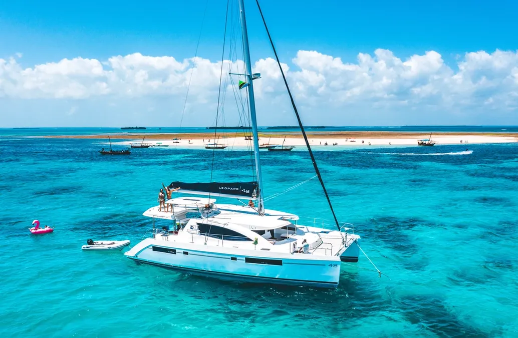 Leopard 48 Catamaran — photo 12