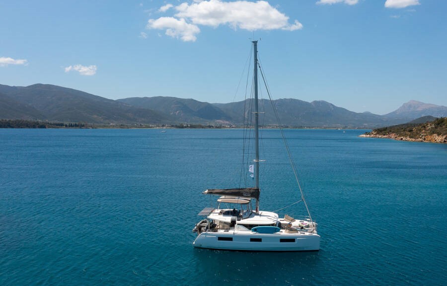 Lagoon 460F — photo 10