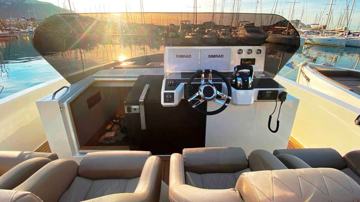 DE ANTONIO D42 — photo 10